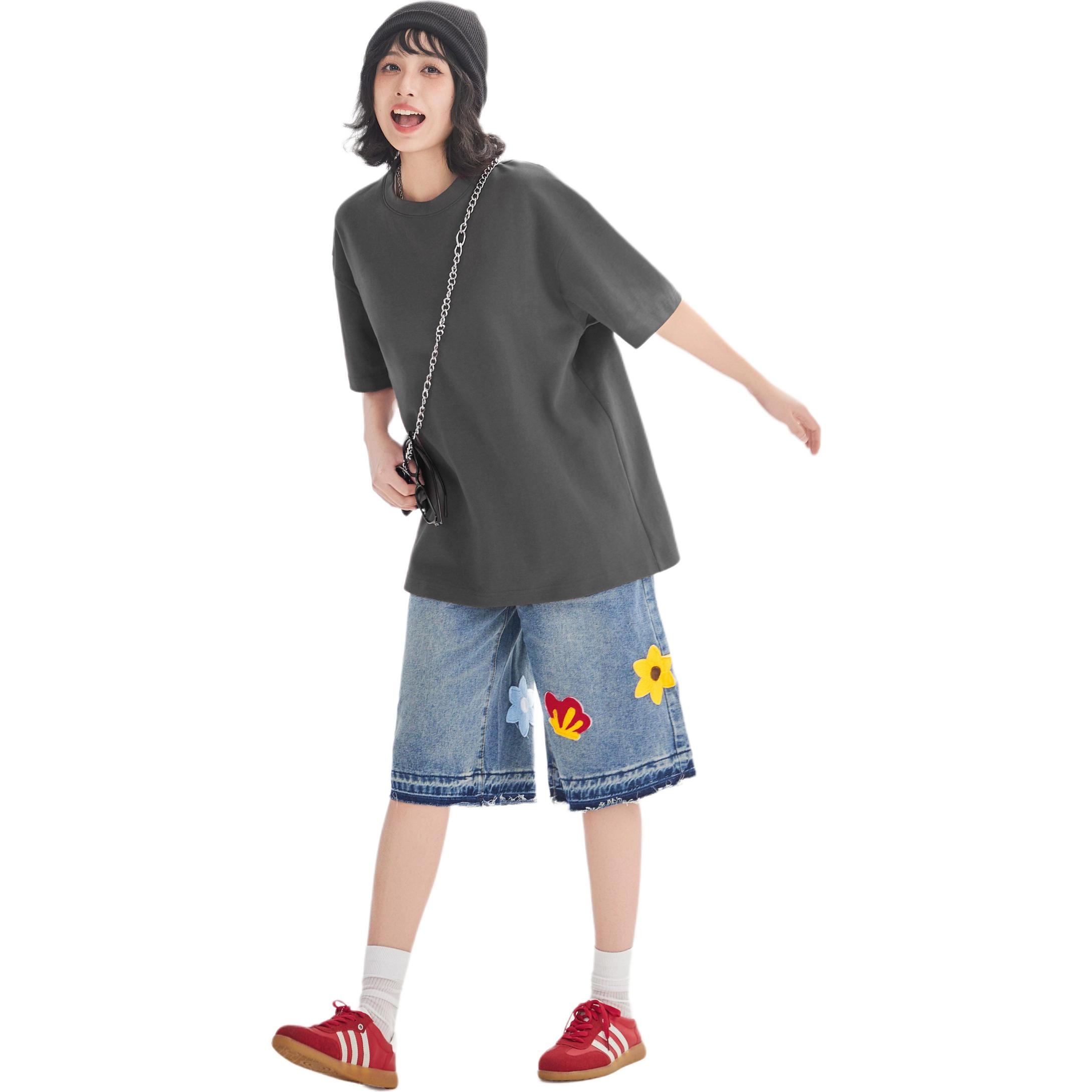 AWAO T