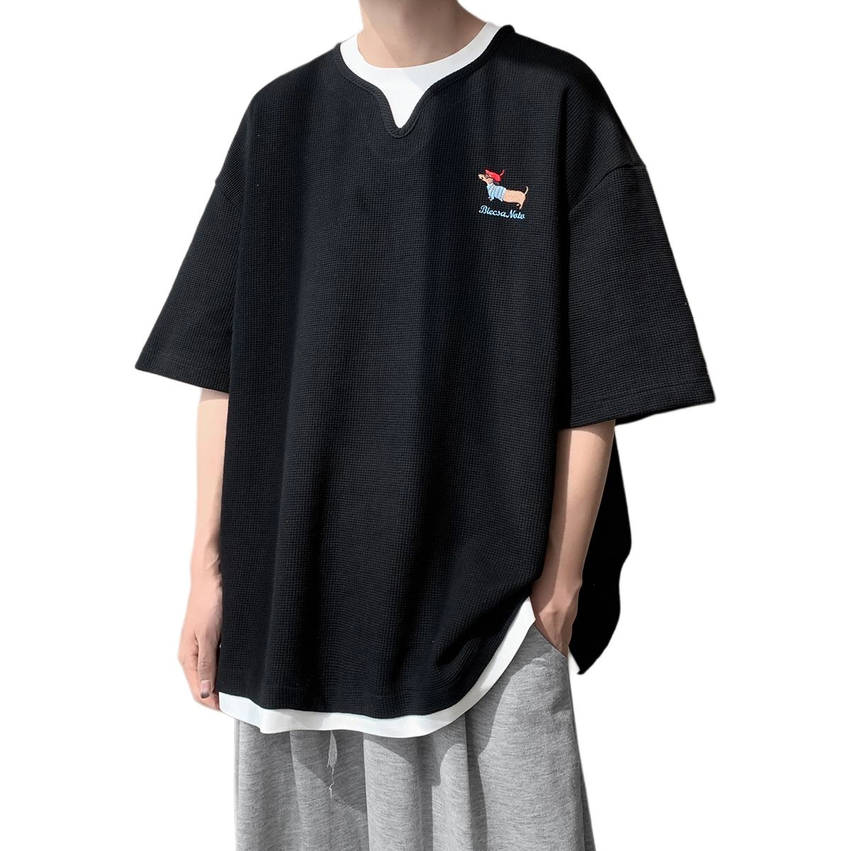 AWAO T