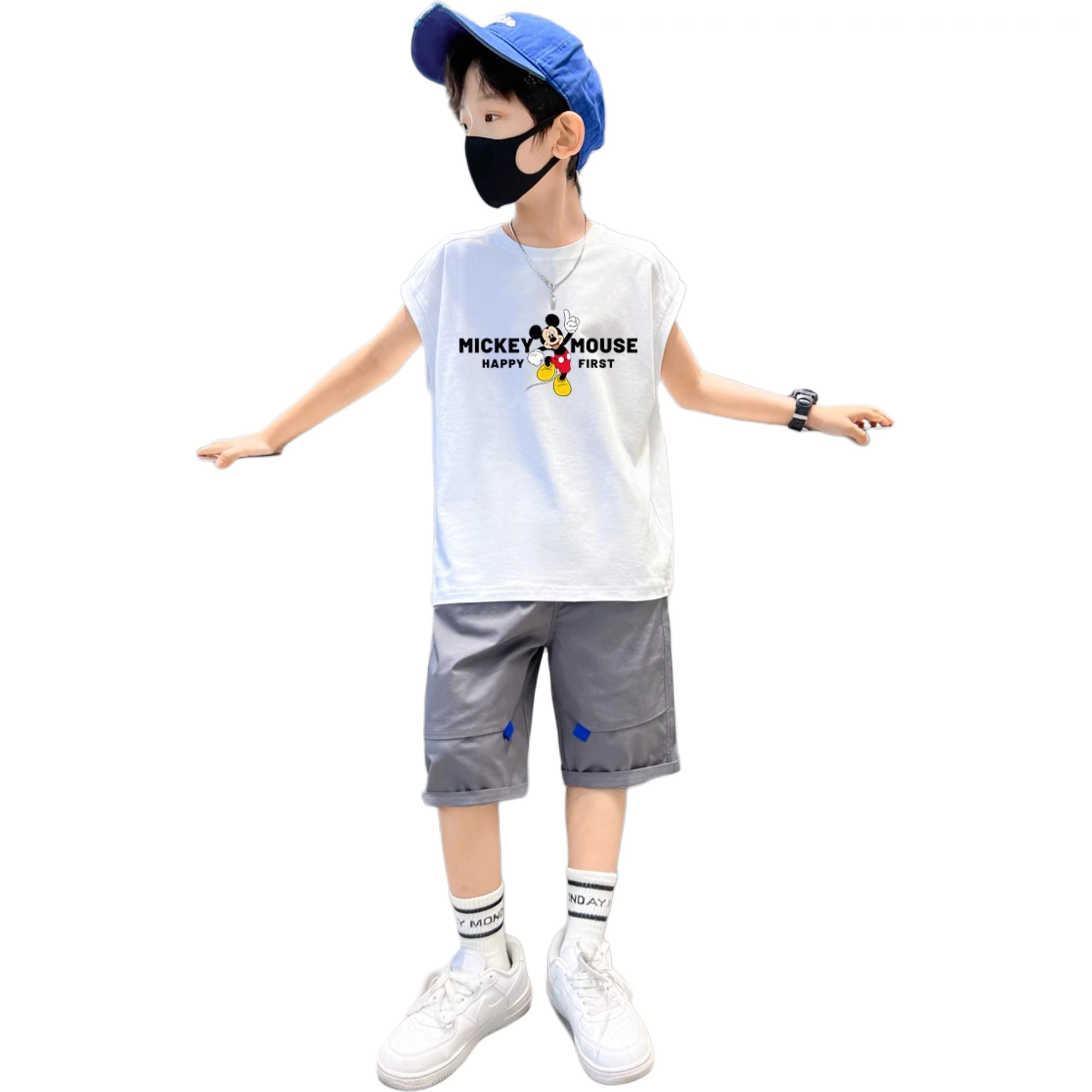 DisneyT