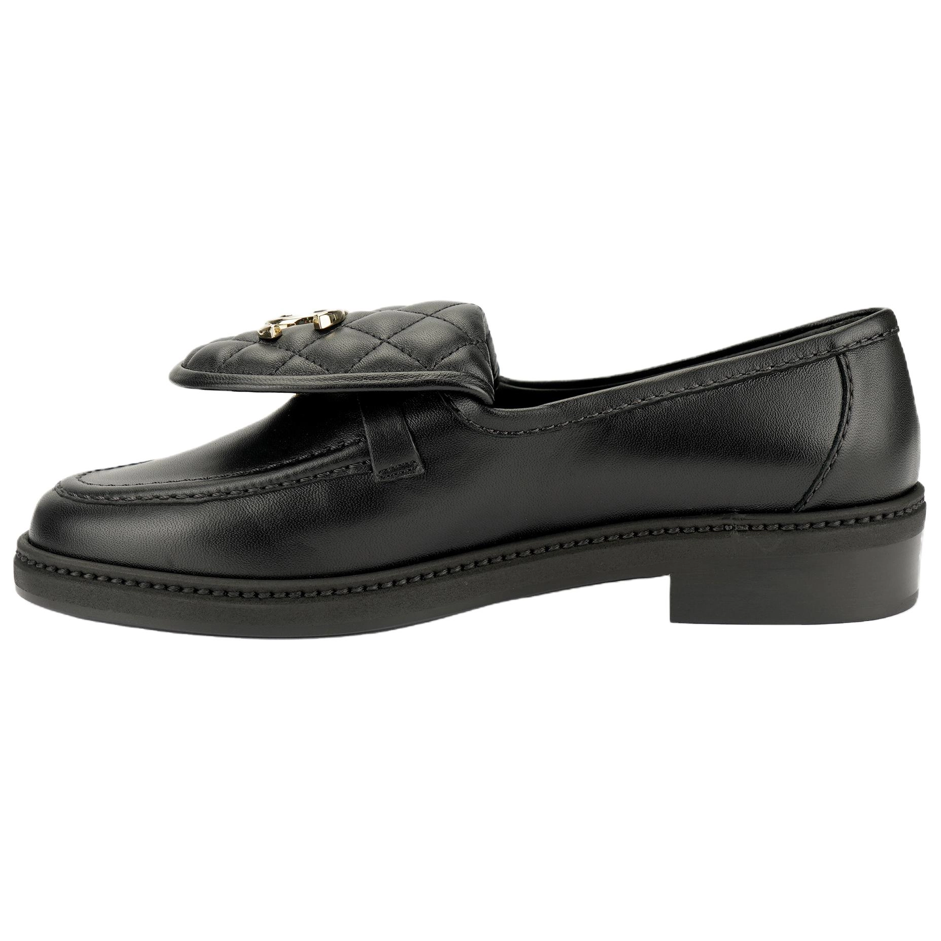CHANEL Loafers