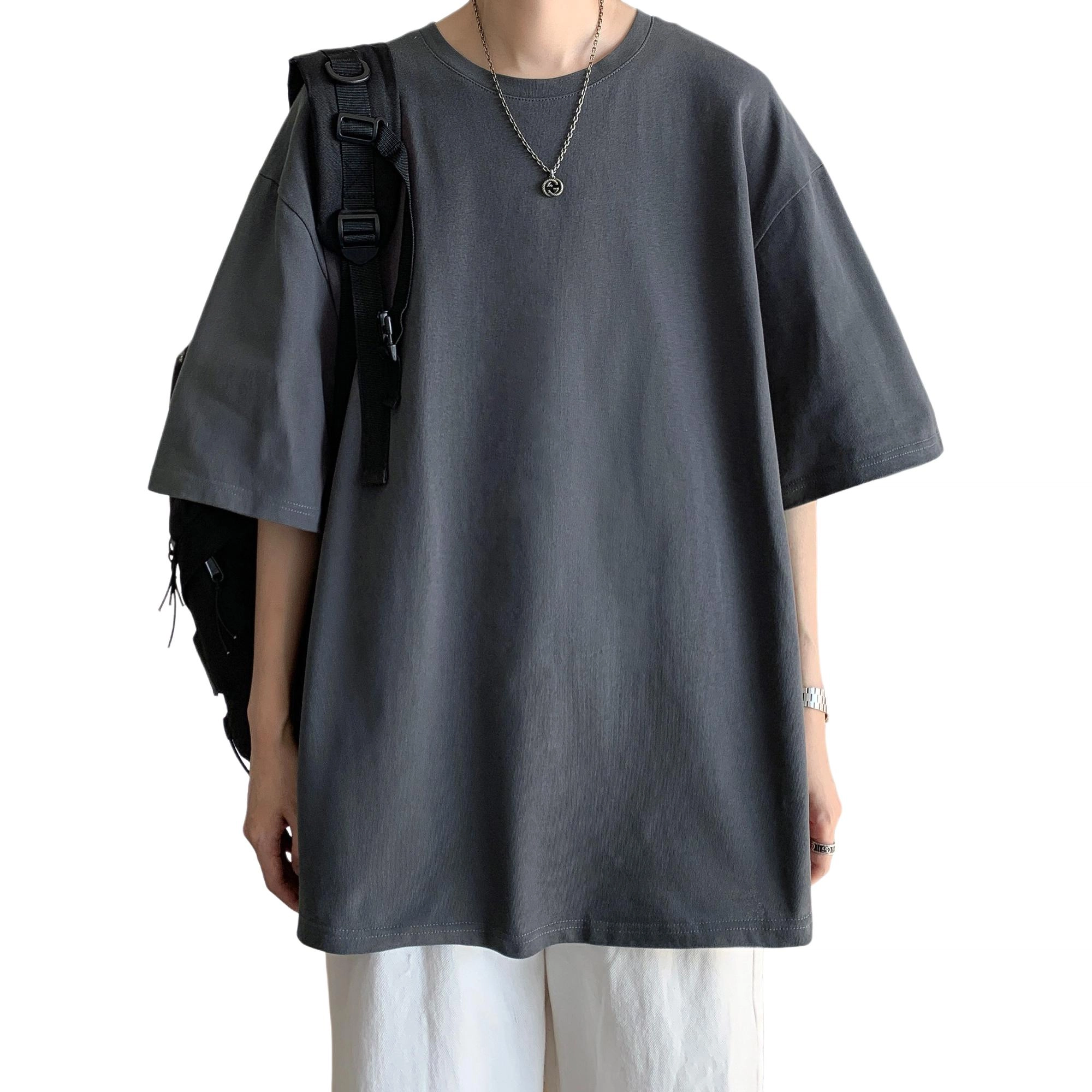 URBAN AUTHENTIC T