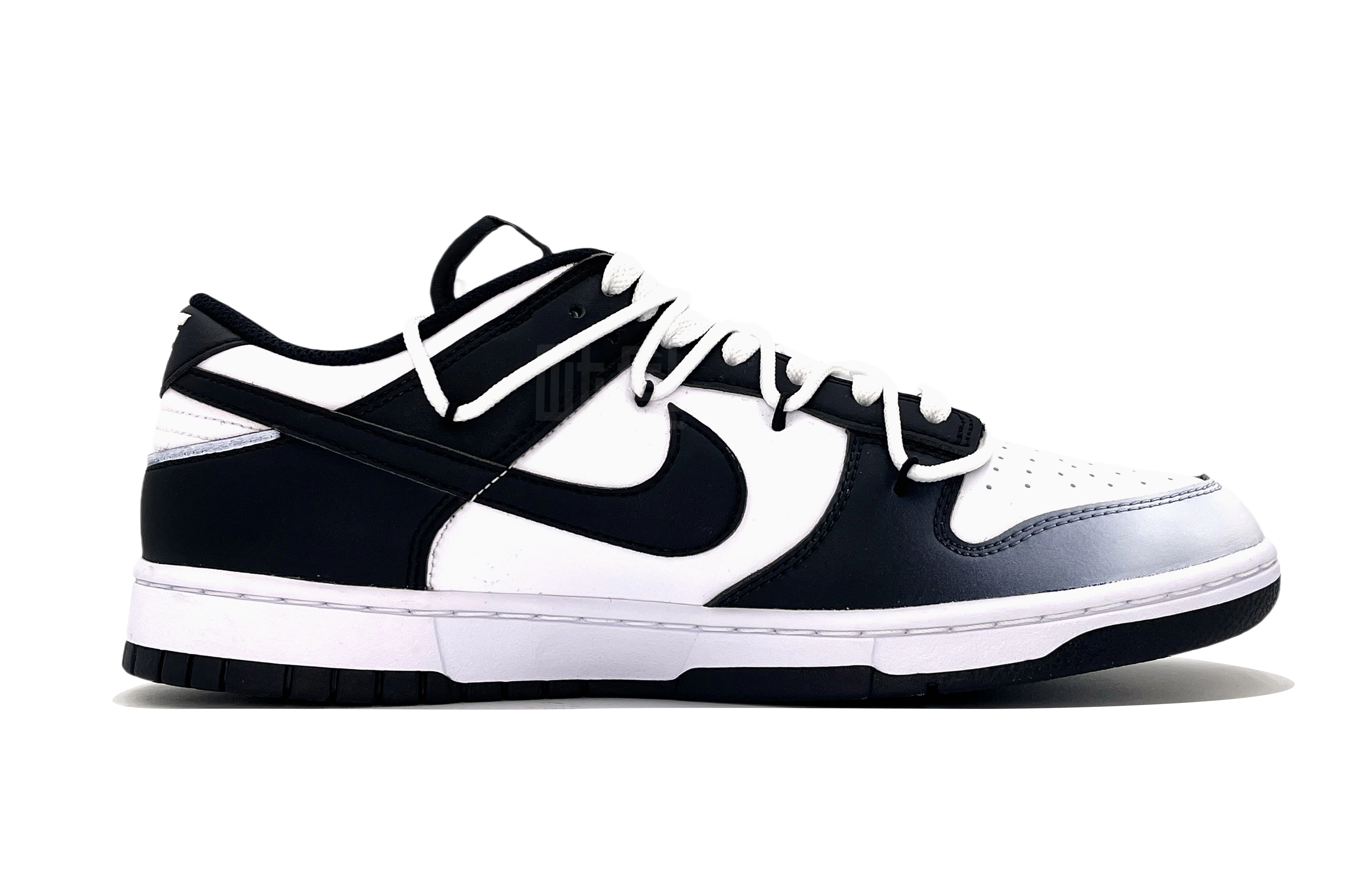 Nike Dunk LOW RETRO Panda White Black