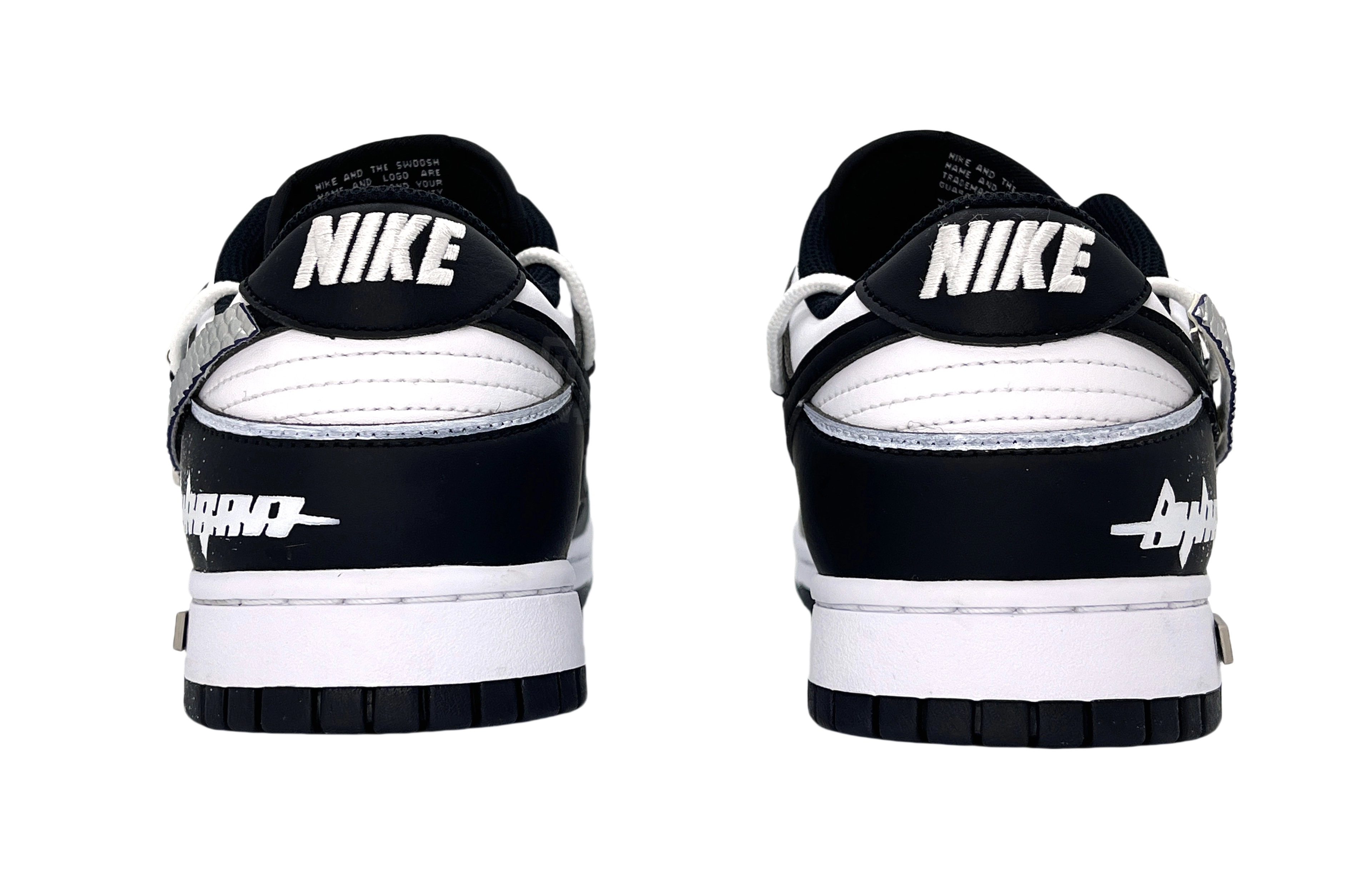 Nike Dunk LOW RETRO Panda White Black