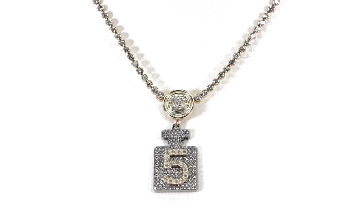 CHANEL 5C5