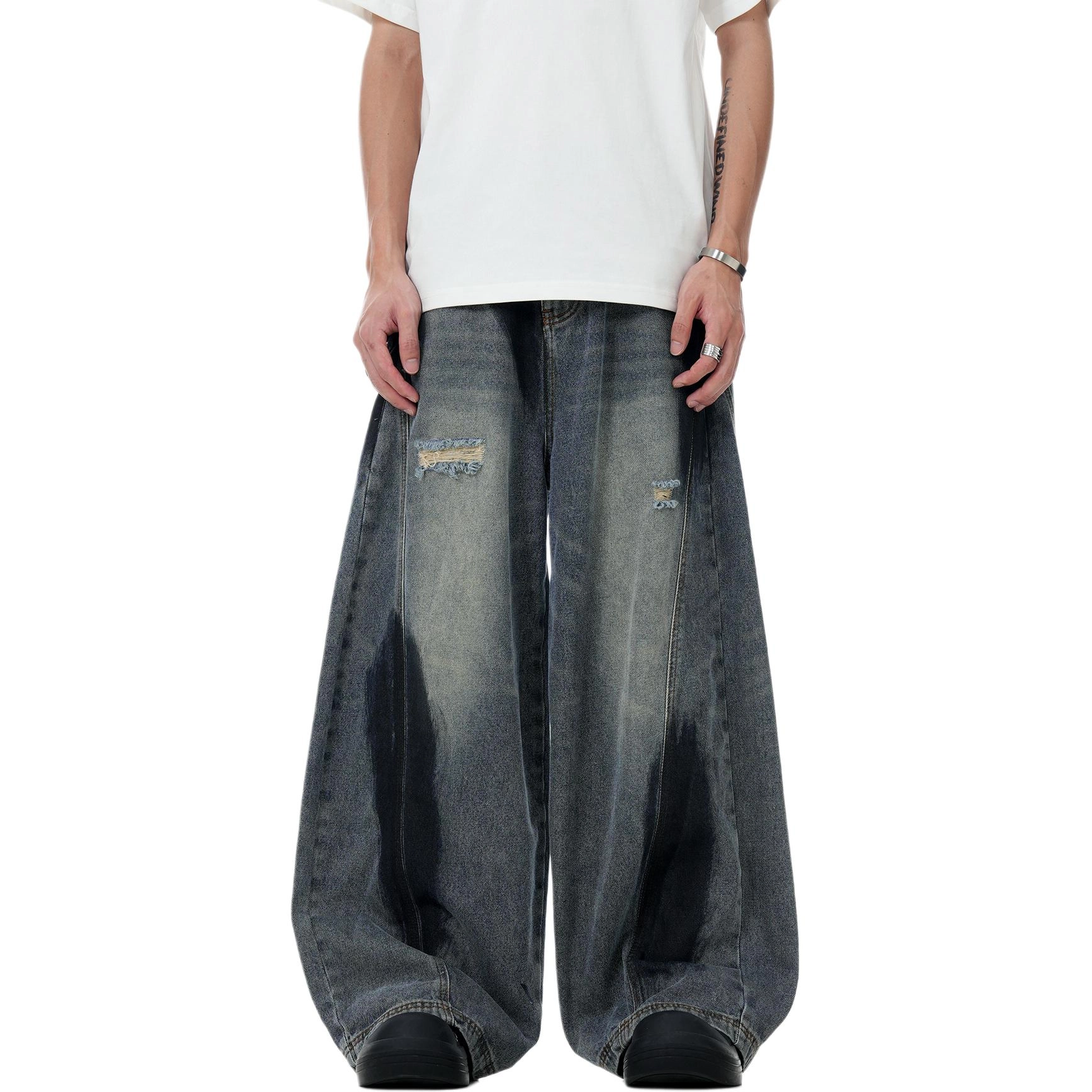 M JEANS STUDIOS 7 vibe
