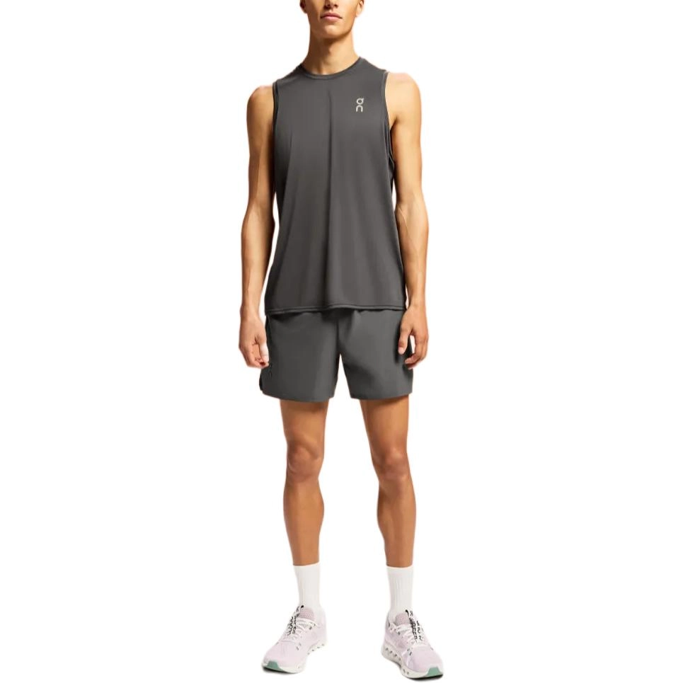 On Essential Shorts