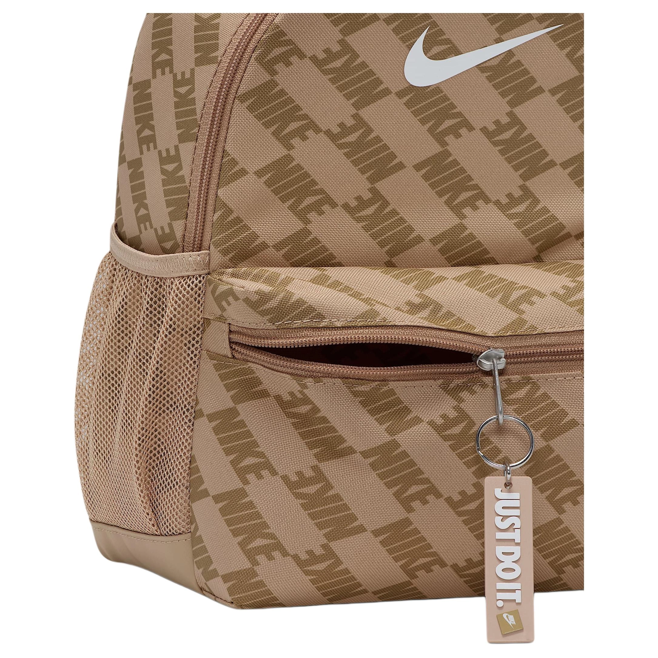 Nike Brasilia 11L