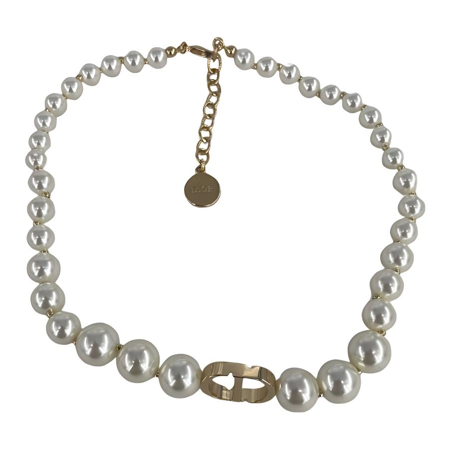DIOR 30 Montaigne