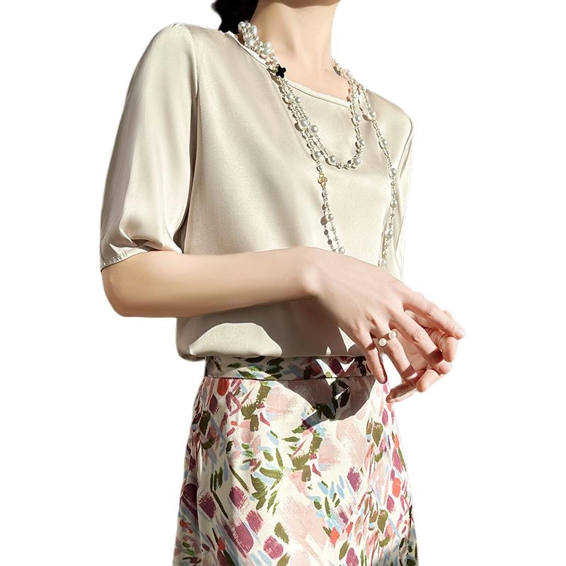 CASAMIA T