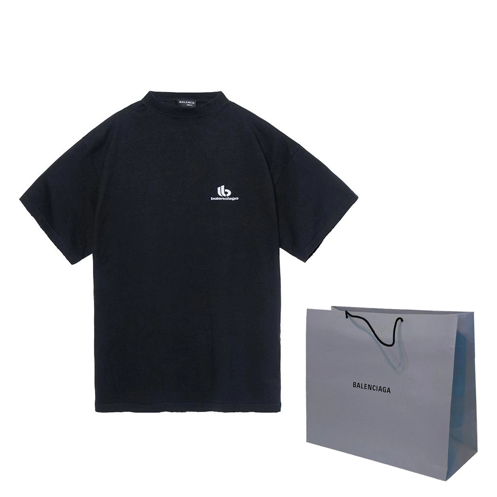 Balenciaga SS22 T