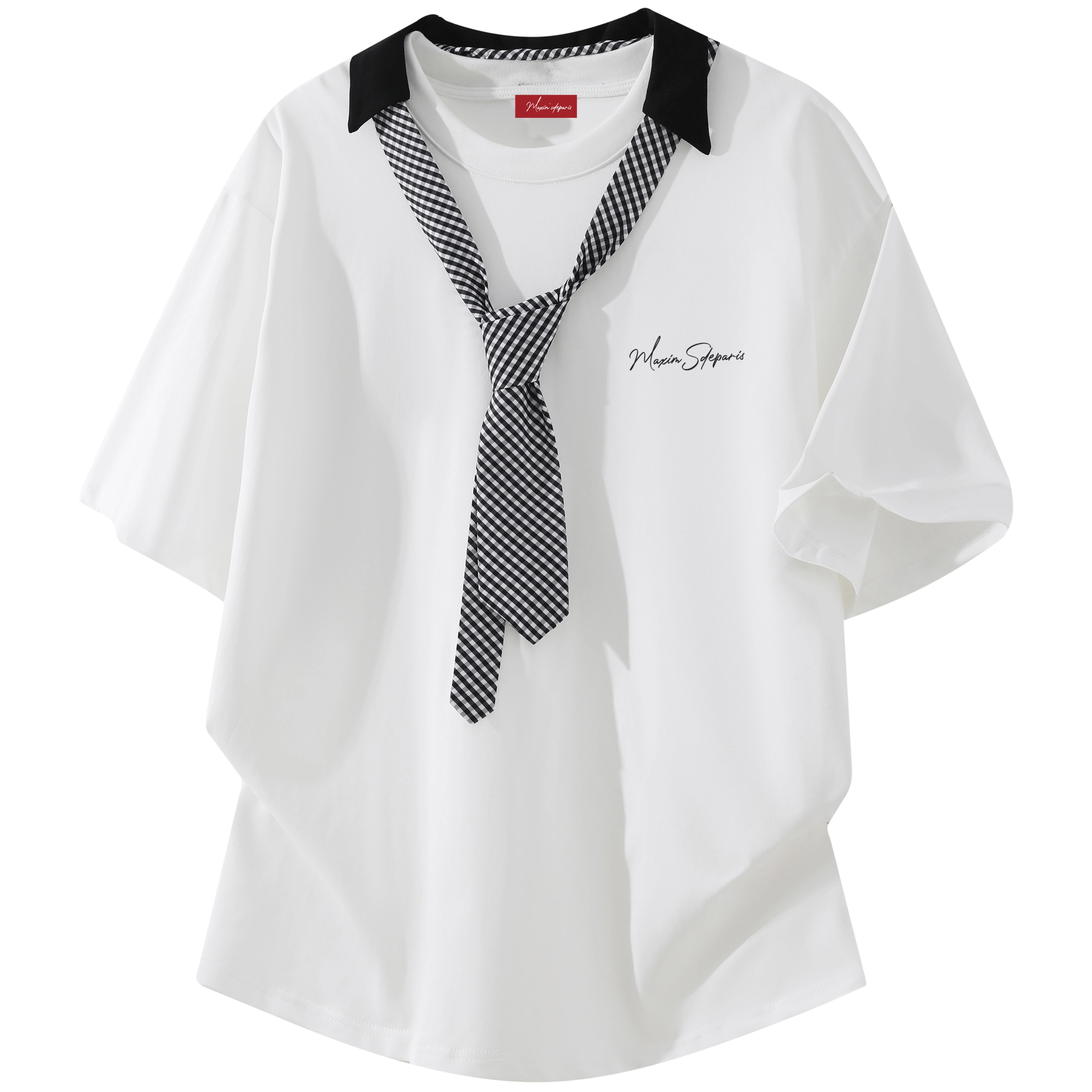 maxim's de paris T