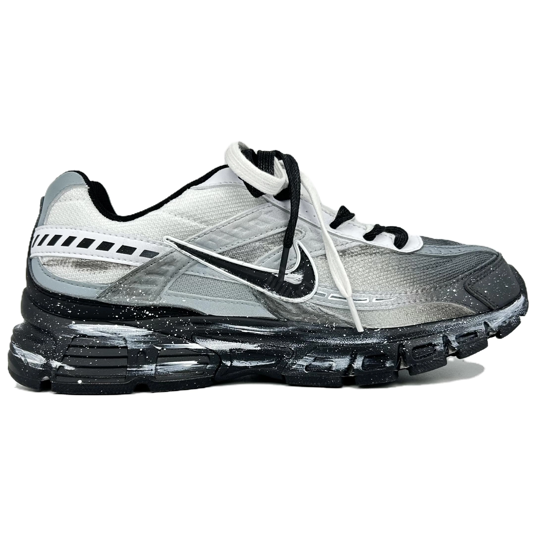 Nike Initiator