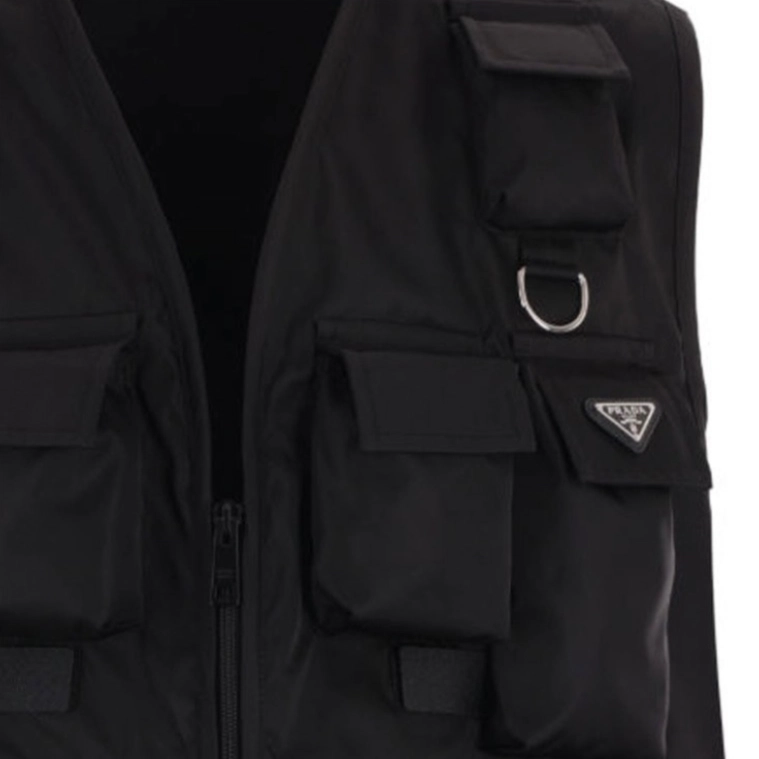 PRADA LogoV
