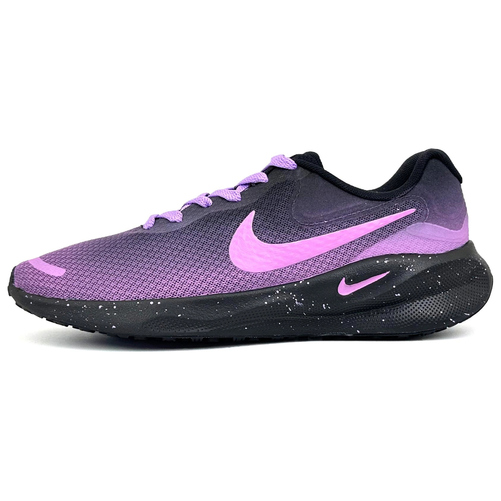 Nike REVOLUTION 7