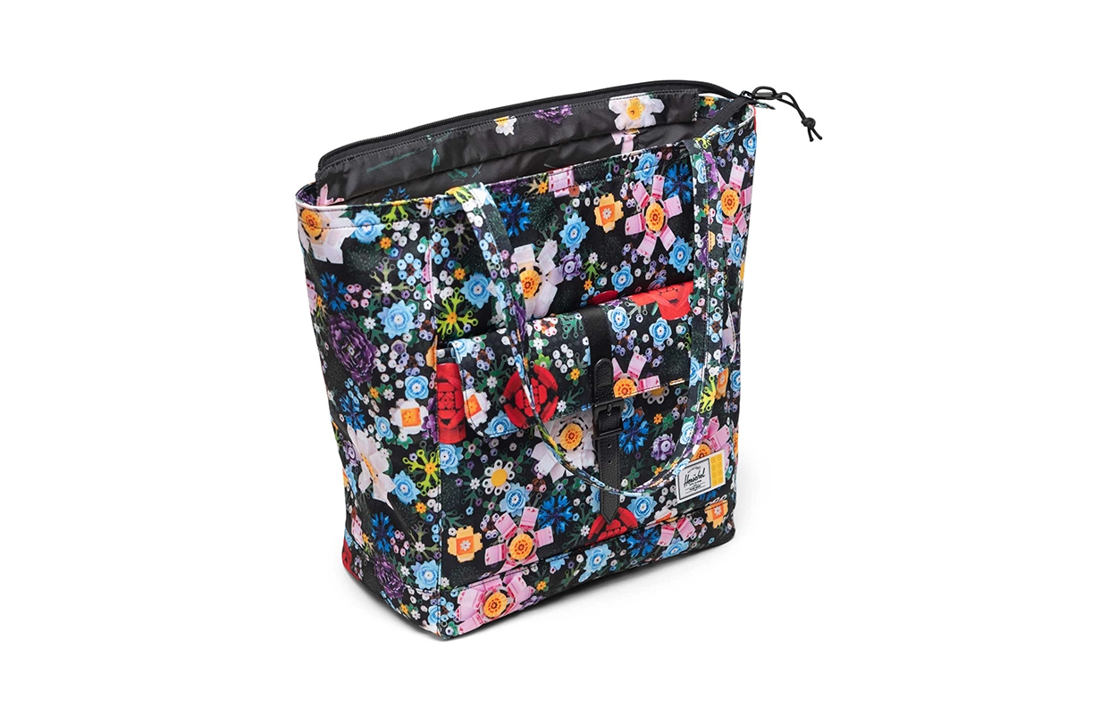 Herschel x LEGO Retreat Tote 20L