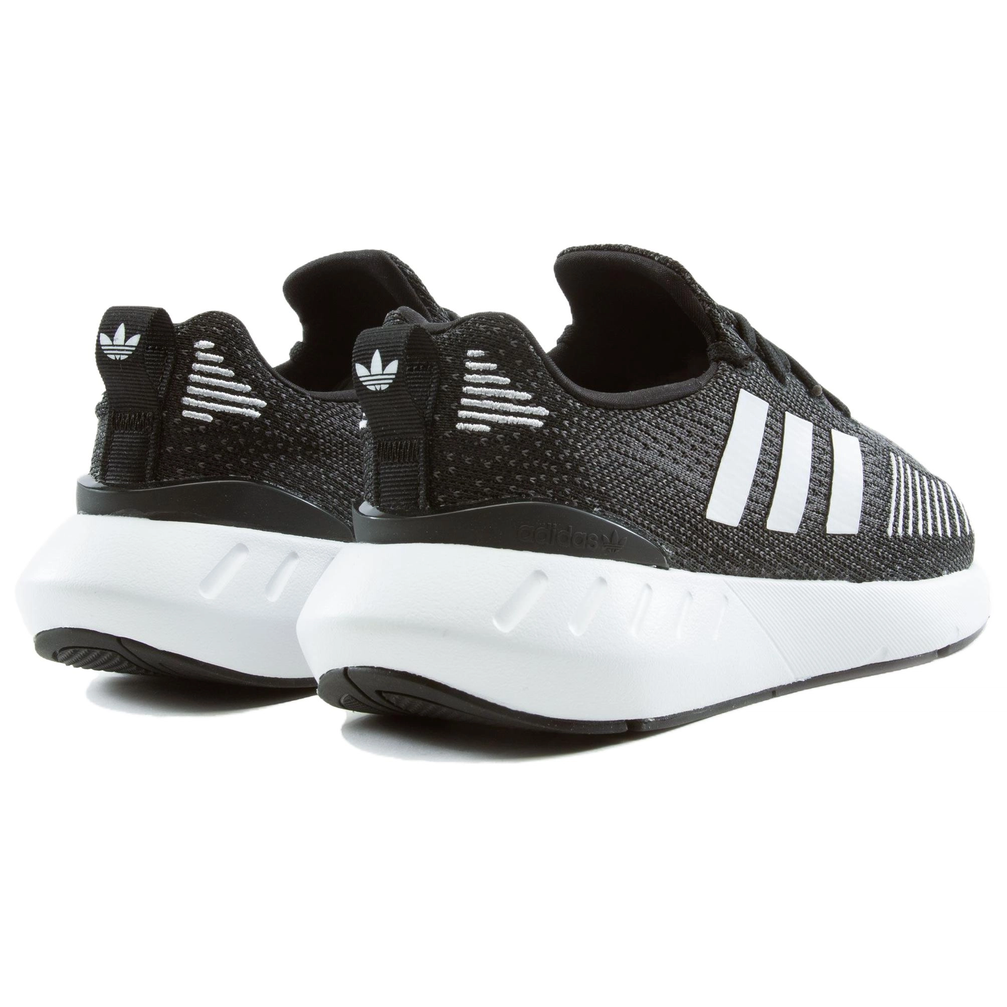 adidas originals Swift Run 22