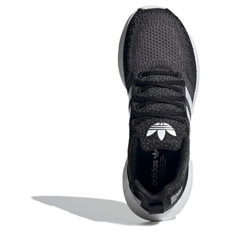 adidas originals Swift Run 22
