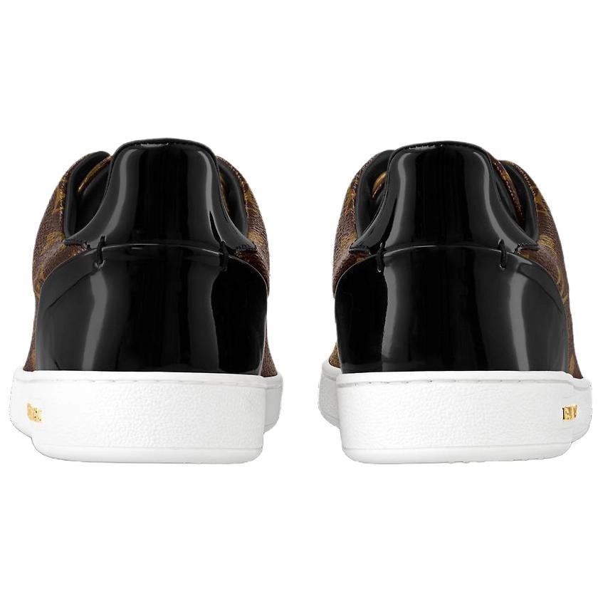 LOUIS VUITTON Frontrow