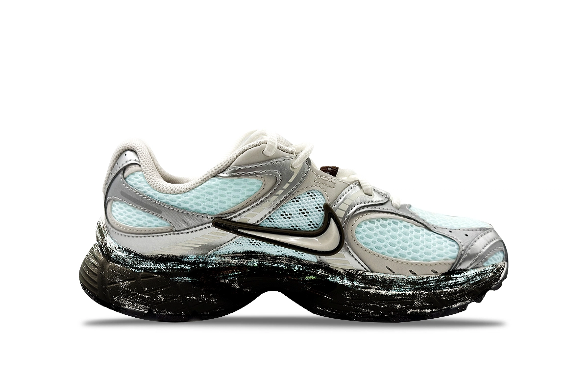Nike V5 RNR smile