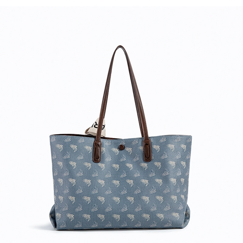 FAIRWHALE Tote