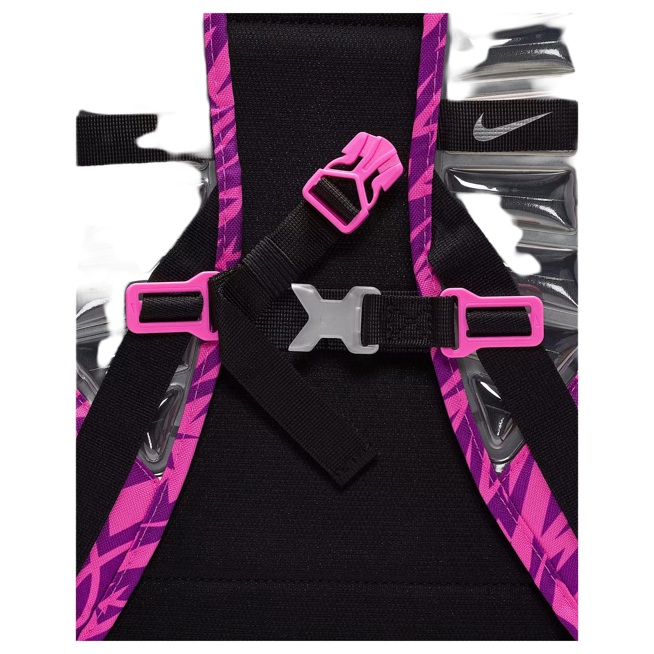 Nike Varsity Elite 32L Logo