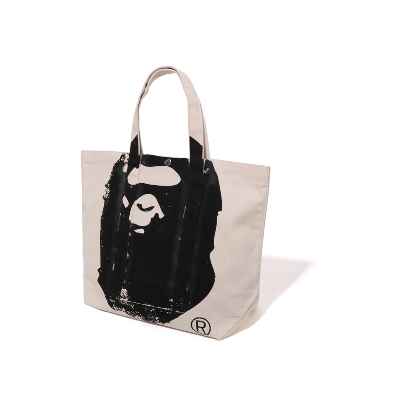 A BATHING APE