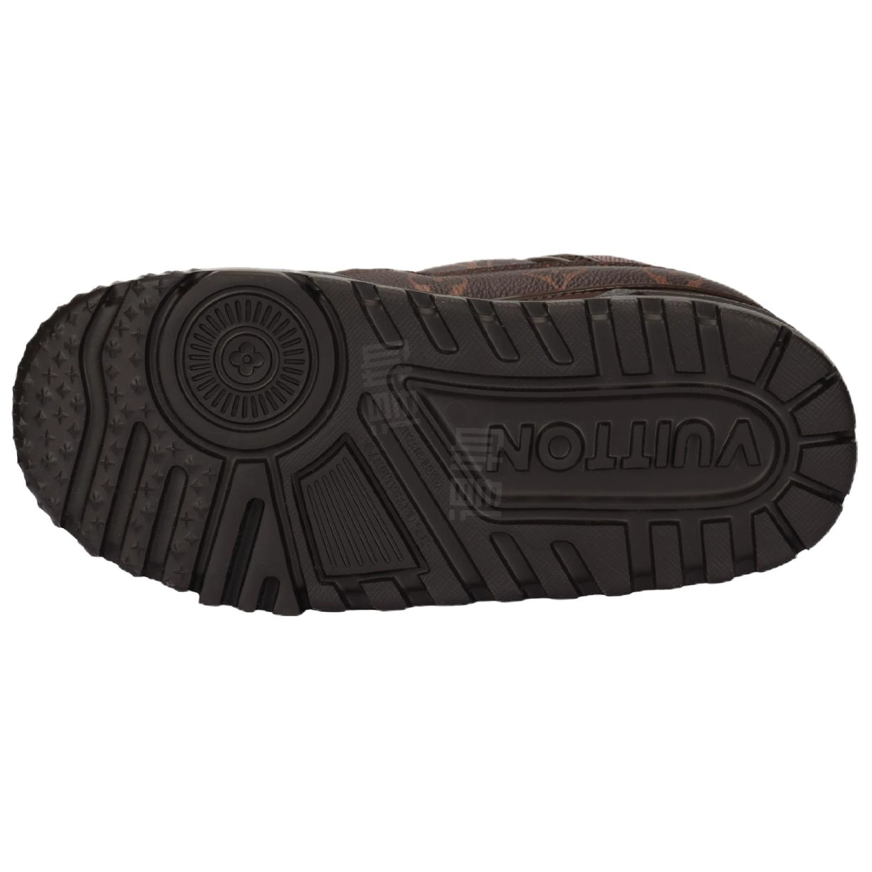 LOUIS VUITTON Trainer Maxi