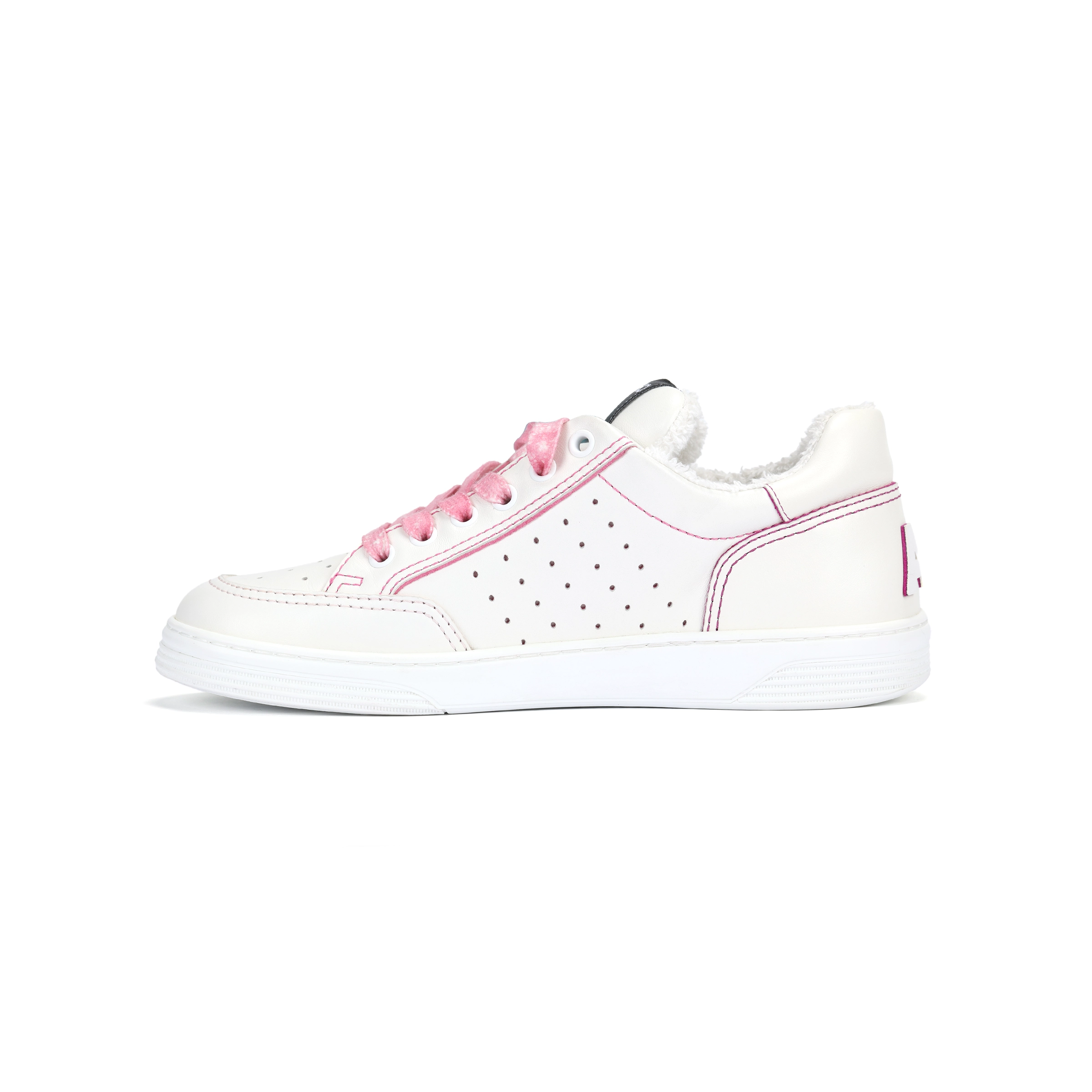 CHANEL Low-Top