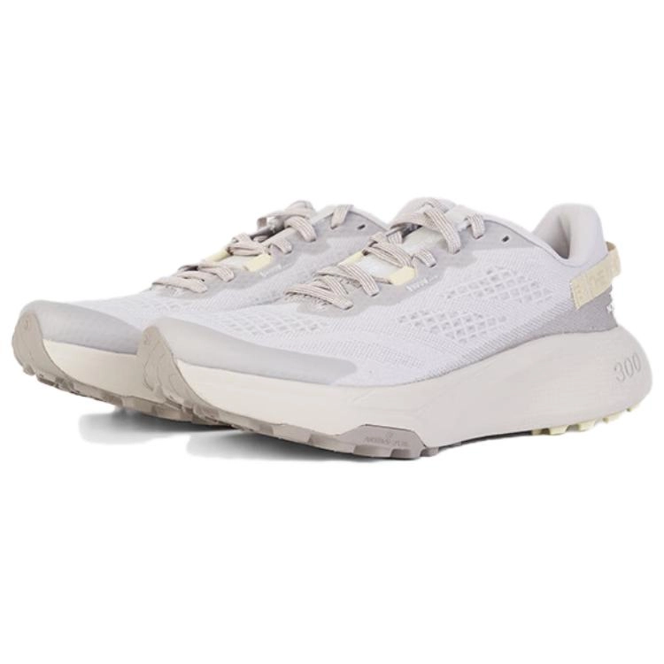 THE NORTH FACE Altamesa 300