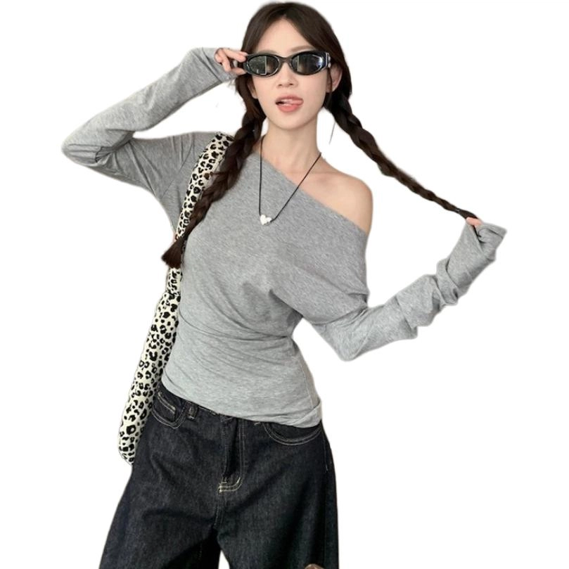 MUCCHIC T