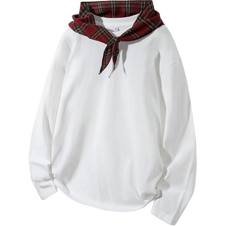 CASTLE WOODS t T