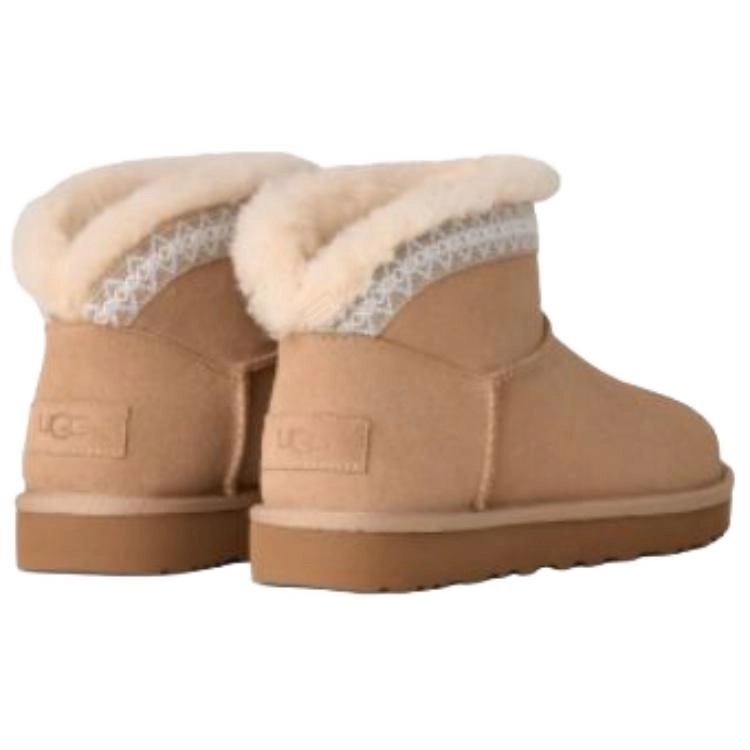 UGG CLASSIC ULTRA MINI