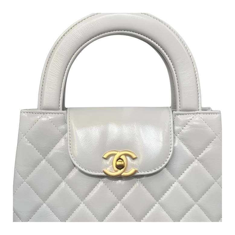 CHANEL 25A Kelly C Logo