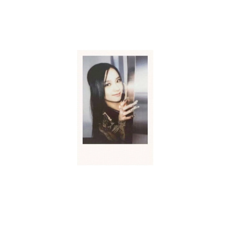 YG Entertainment BLACKPINK Lisa BORN PINK BOX Ver