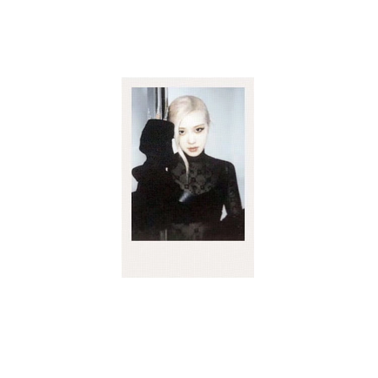 YG Entertainment BLACKPINK Lisa BORN PINK BOX Ver