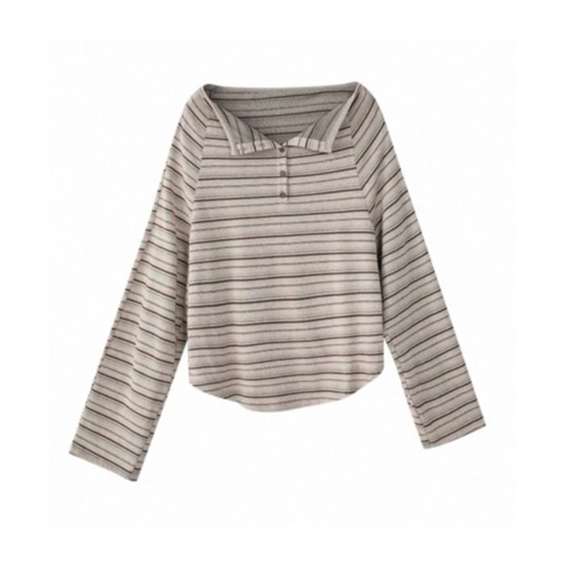 CASTLE WOODS t T