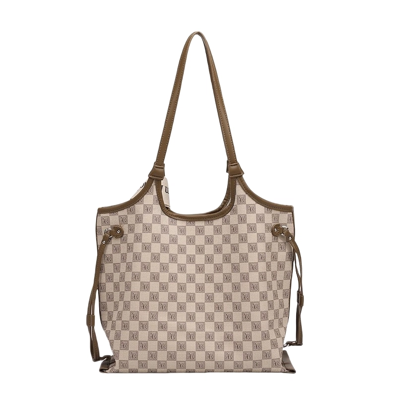 PESASRIE PVC Tote