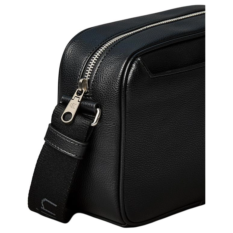 CALVIN KLEIN PU