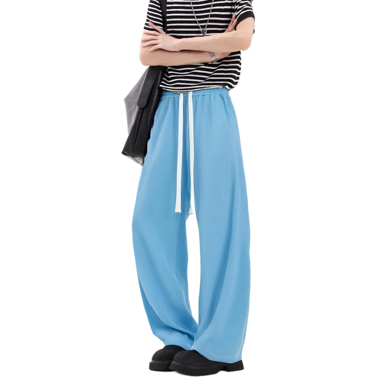 AWAO