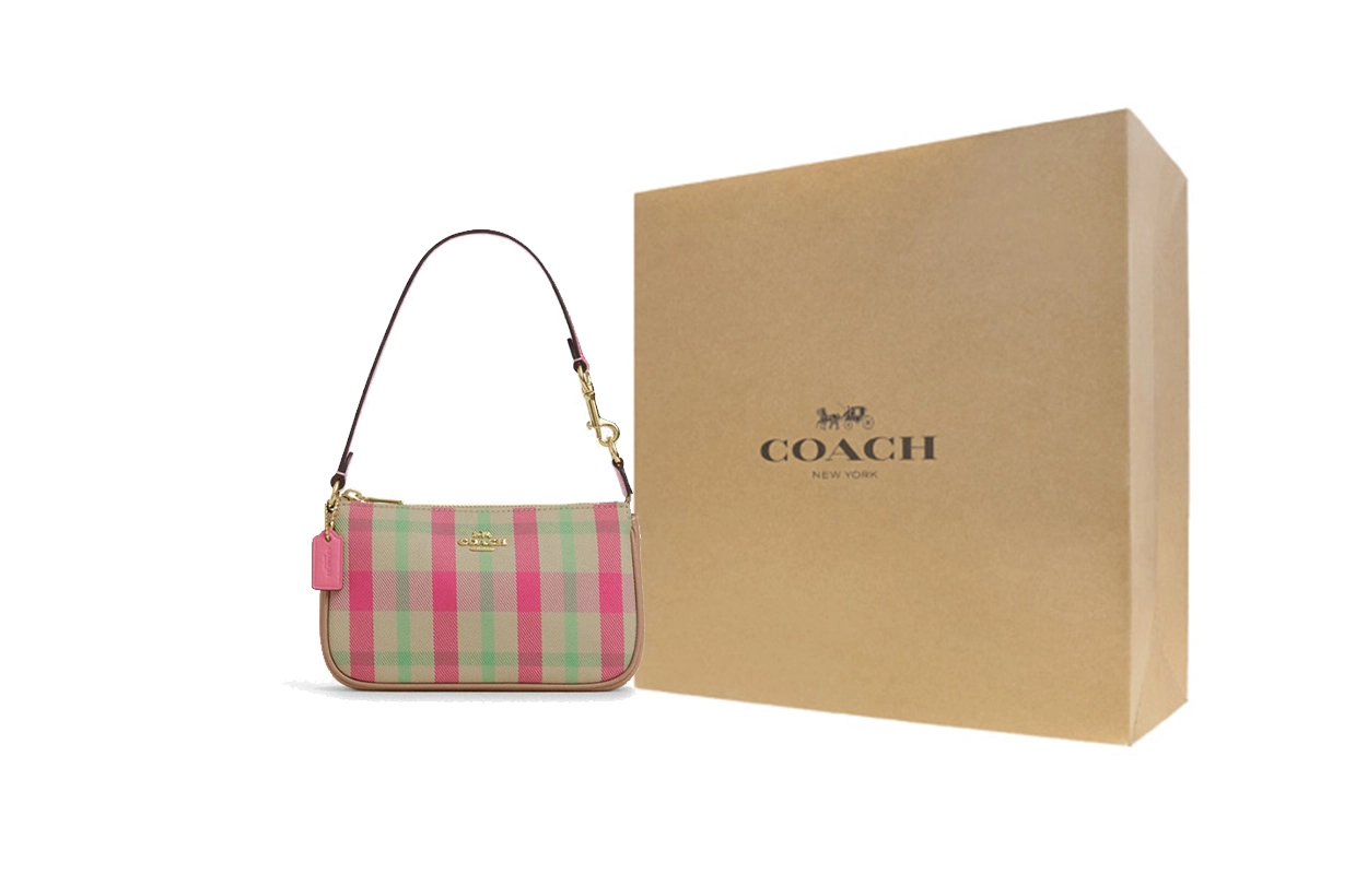 COACH Nolita 19