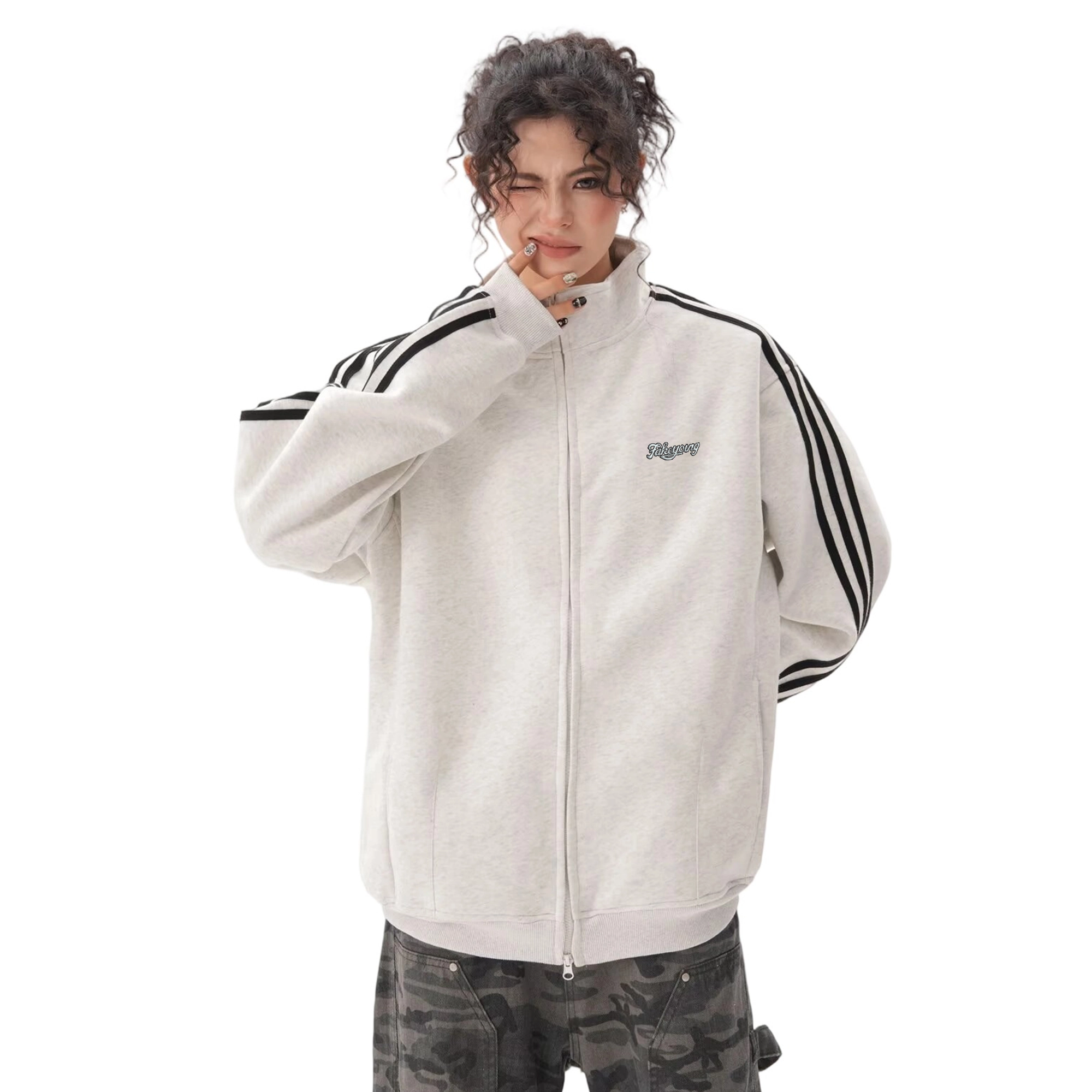 Fakeyoung logo