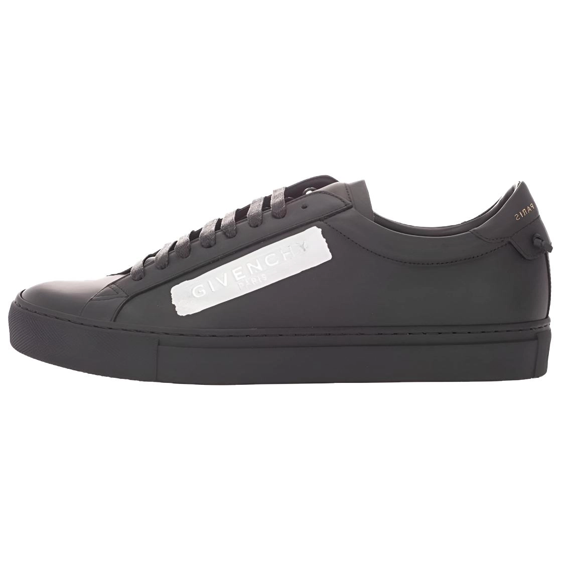 GIVENCHY