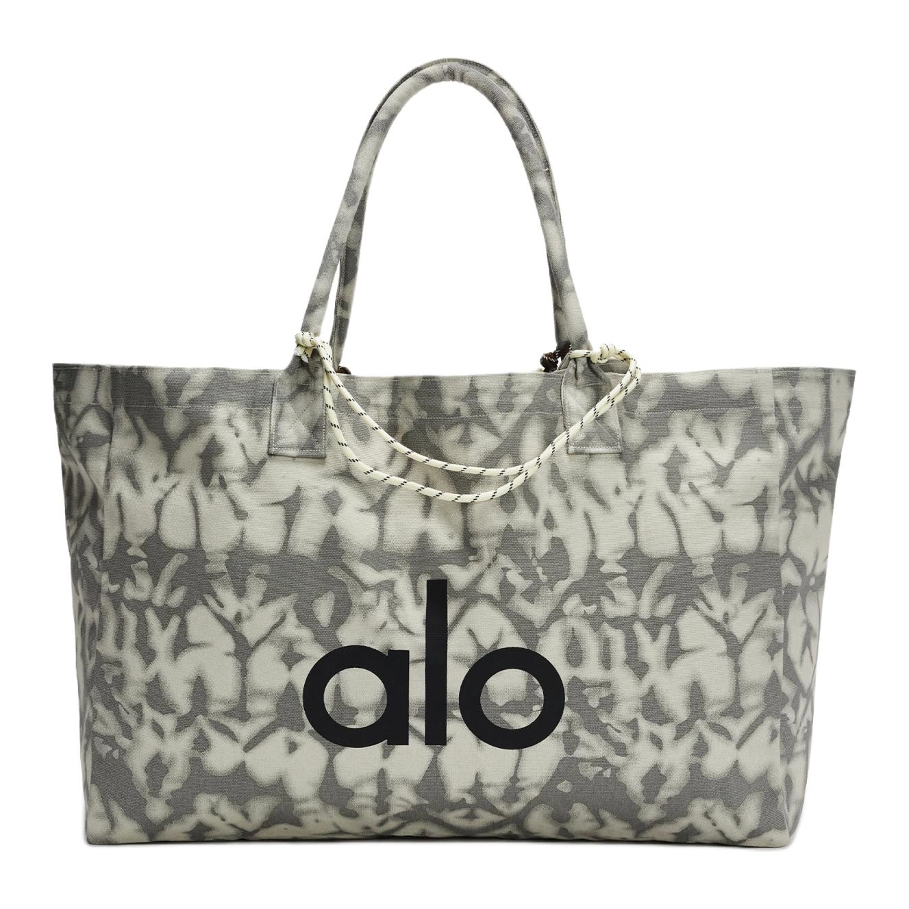 alo yoga 811
