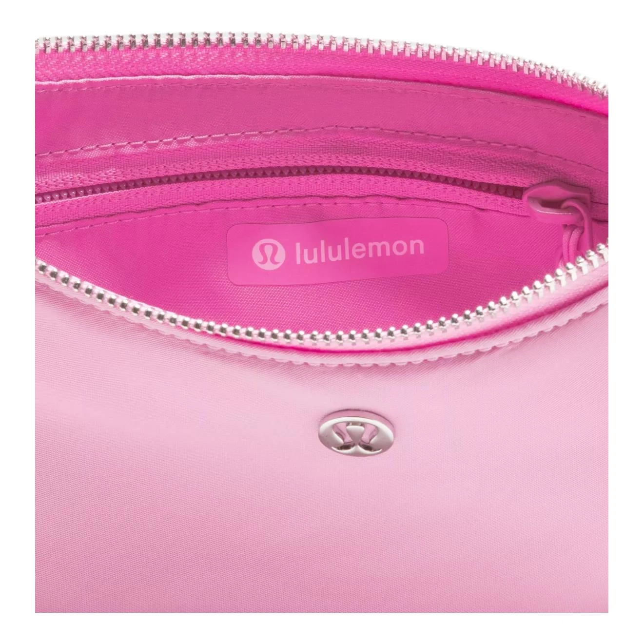 lululemon Daily Essentials 1L Logo