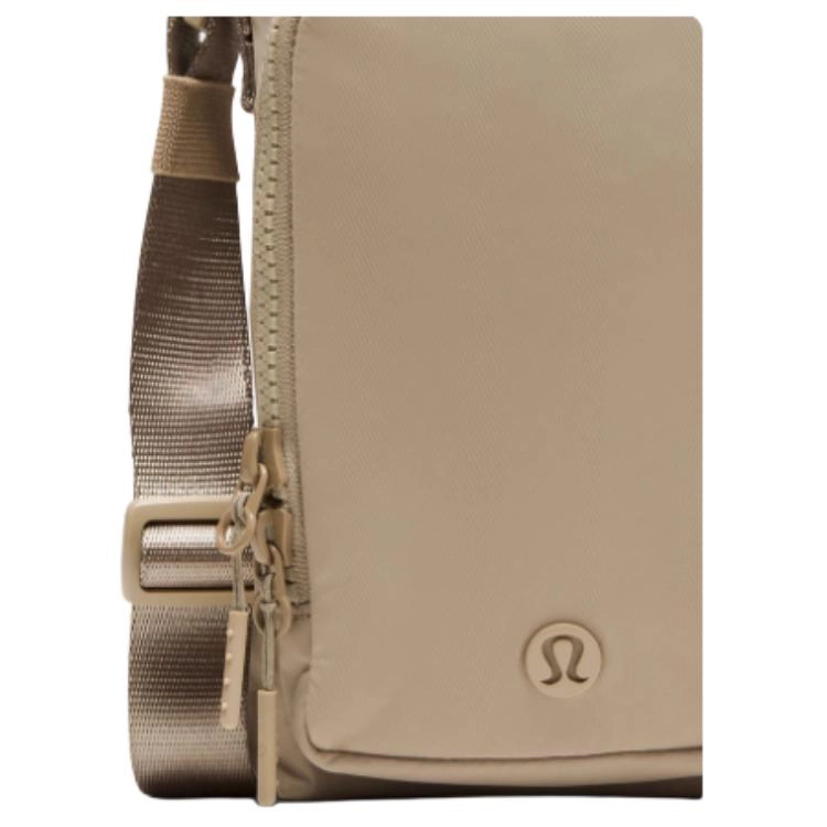 lululemon 2LLogo