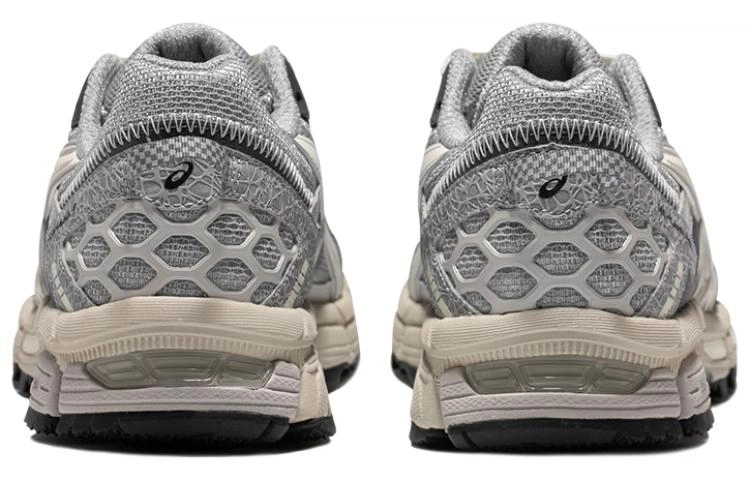 Asics 8