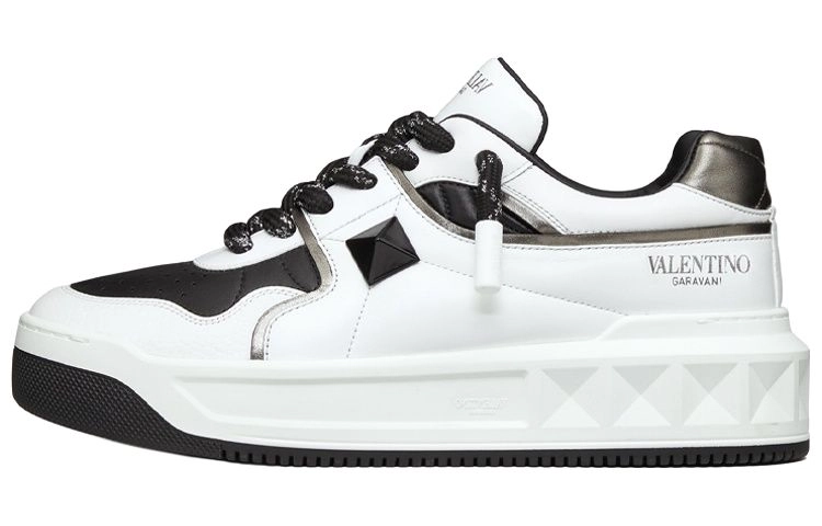 Valentino One Stud