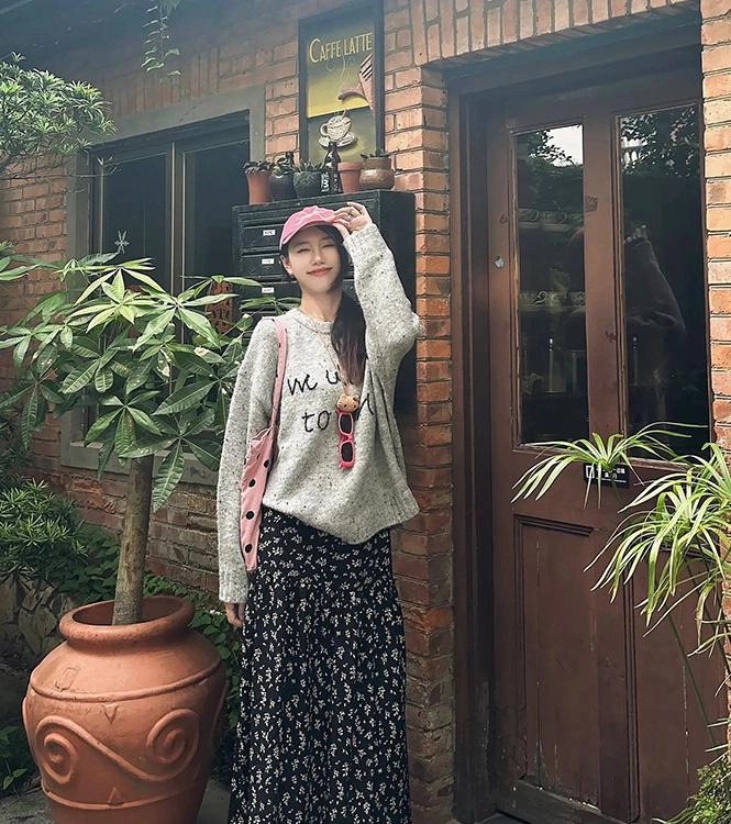 轻迎 韩系慵懒风宽松复古长袖字母印字针织衫 女款