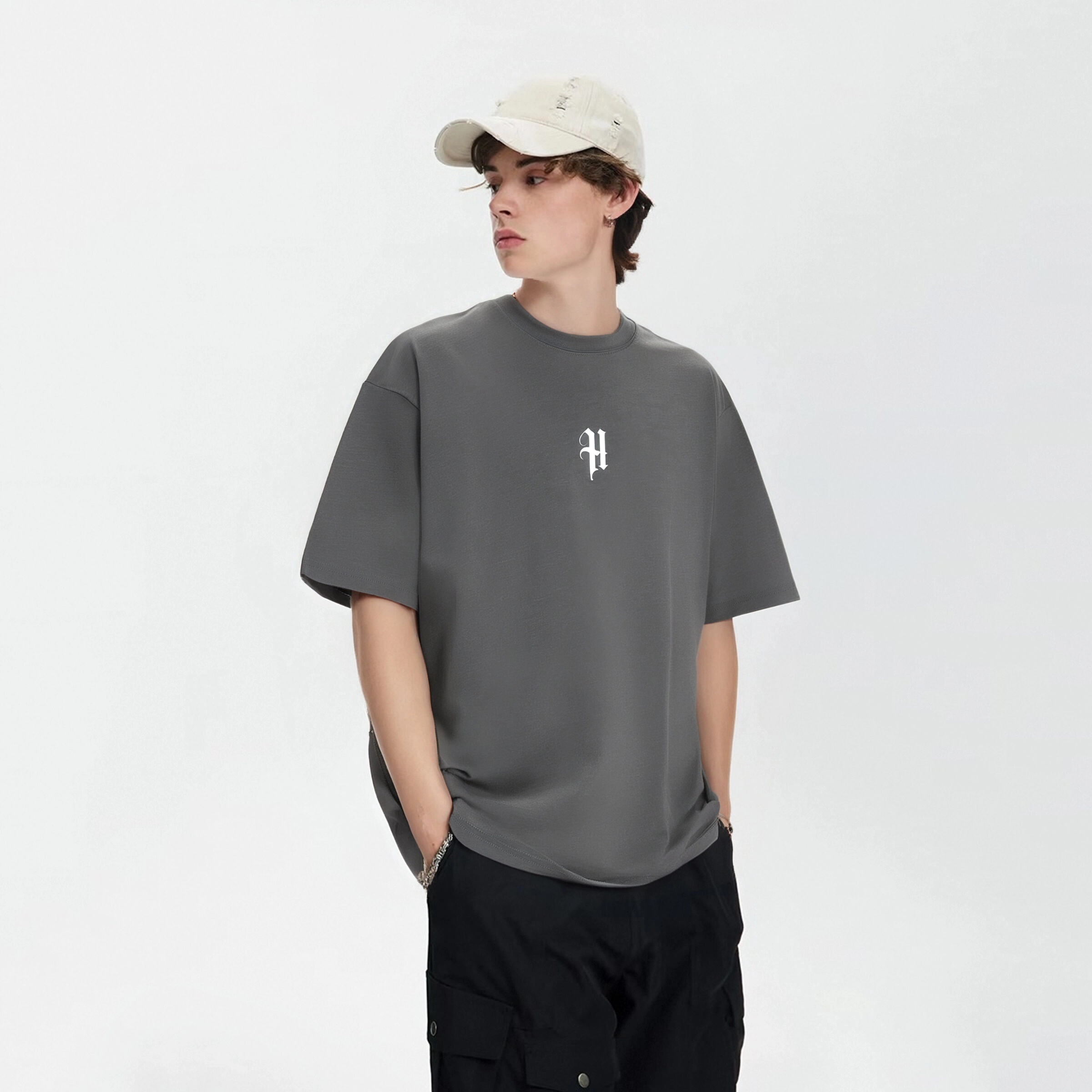 Hotwind logoT