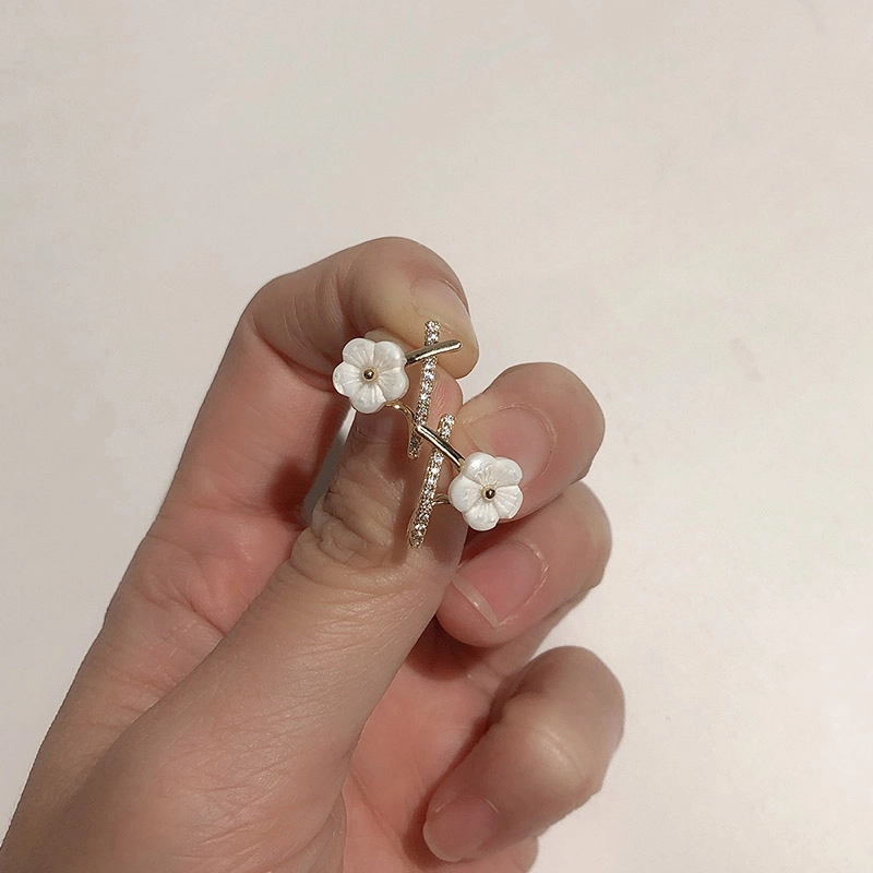 沂茹 精致高级感优雅气质桃花 人造水晶 耳环 女款